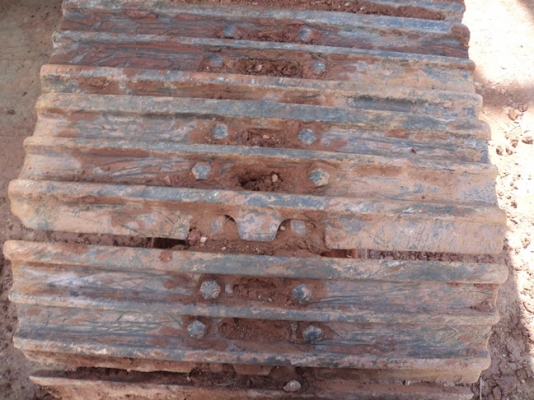 ขายรถขุดEX200-2  ขายตามสภาพ พร้อมเอกสาร