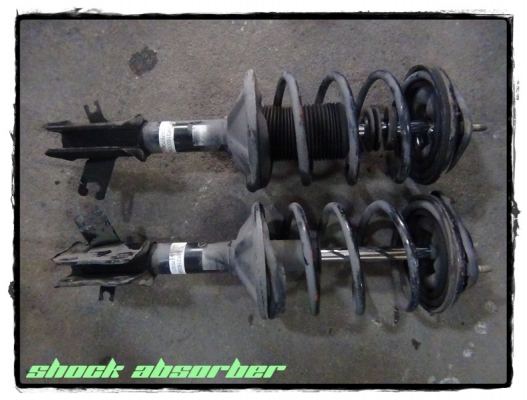 ขายโช๊คอัพ KYB พร้อมสปริงใส่ CK หรือ E-Car ก็ได้ ทั้งชุดราคา 3,500 บาท