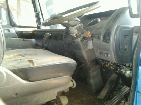 HINO FD 195 HP HO7D หกล้อดั๊มพ์ สมอเงินสวยจัด กระบะดั๊มพ์เหล็ก 6 ตันความยาว 3.60 เมตร เครื่องแห้งแรงดี ภายในเก๋งคอนโซลสวยเต็ม แอร์เย็น พ.เพาเวอร์ ก.ไฟฟ้า ระบบเบรคทริ๊ปฟี้ครบครัน ช่วงล่างใหญ่ดีคัชซีสวยมาก ยาง 8.25 ขอบ 16 สภาพดี 80\% พร้อมบรรทุกพร้อมใช้งาน เ