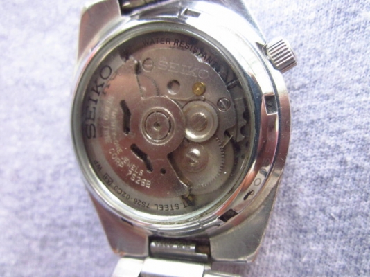 +++++ SEIKO 7s26 หลังเปลือยสายเดิมสภาพสวย 2 +++++