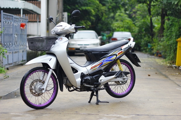 ขาย wave 125R  เดิมสวยๆ กุญแจใหญ่