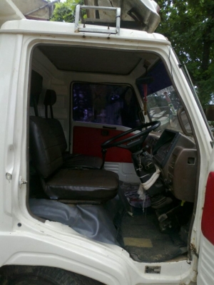 HINO หกล้อ ดัมพ์ KM777 ปี 35 คอกสูง เครื่อง 117 แรงม้า 485,000