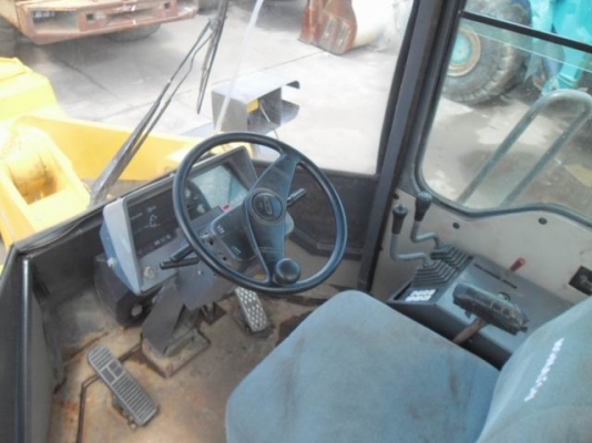 ขายด่วนรถตัก Komatsu WA 350 - 3E พร้อมใช้งาน