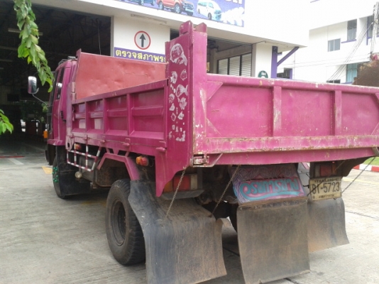 หกล้อISUZUดั้ม175แรงพรัอมใช้งาน หกล้อISUZUดั้ม175แรงพรัอมใช้งาน