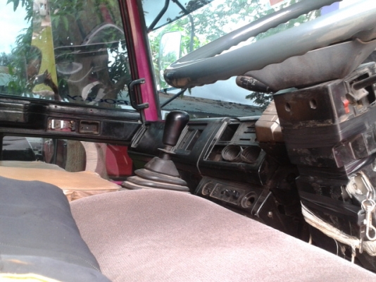 หกล้อISUZUดั้ม175แรงพรัอมใช้งาน หกล้อISUZUดั้ม175แรงพรัอมใช้งาน