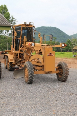 ขายรถเกรด MITSUBISHI MG 200