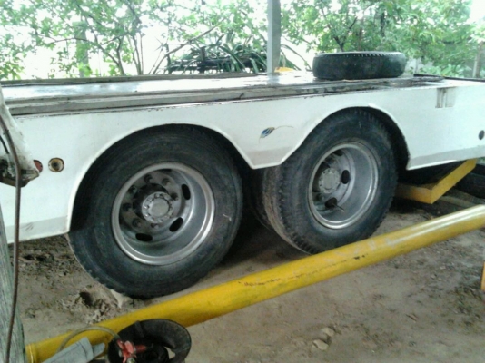 HINO KT 925 - 185 HP HO7C รถหางปลาสิบล้อเพลาเดียว ท้ายลาดมีหางไฮดรอลิกส์ขึ้นรถเกี่ยวข้าวครบพร้อมใช้งาน หัวเก๋งแล็ปลายอย่างสวยลงเล่มครบอุปกรณ์คอนโซลภายในสวยครบ พวงมาลัยเพาเวอร์ ระบบเบรคทริ๊ปฟี้ ช่วงล่างคัชซีสวยไม่มีแตกไม่มีบวม ยางสภาพดี 10 เส้นประมาณ 70\% พ HINO KT 925 - 185 HP HO7C รถหางปลาสิบล้อเพลาเดียว ท้ายลาดมีหางไฮดรอลิกส์ขึ้นรถเกี่ยวข้าวครบพร้อมใช้งาน หัวเก๋งแล็ปลายอย่างสวยลงเล่มครบอุปกรณ์คอนโซลภายในสวยครบ พวงมาลัยเพาเวอร์ ระบบเบรคทริ๊ปฟี้ ช่วงล่างคัชซีสวยไม่มีแตกไม่มีบวม ยางสภาพดี 10 เส้นประมาณ 70\% พ