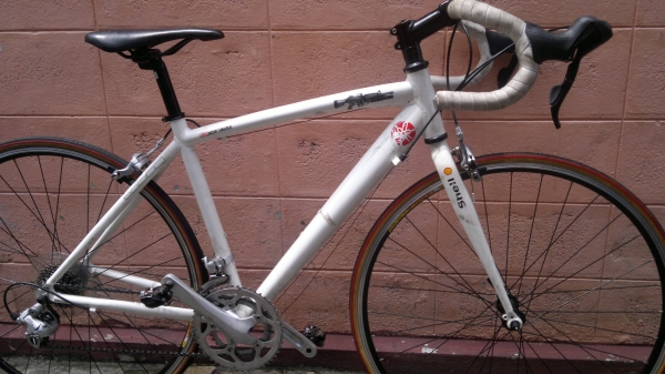 ขายจักรยานเสีอหมอบสภาพดีอะไหล่ดี