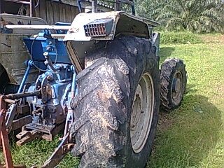 ขายรถไถฟอร์ด  6640  สองเพลา  เอกสารเล่มทะเบียน