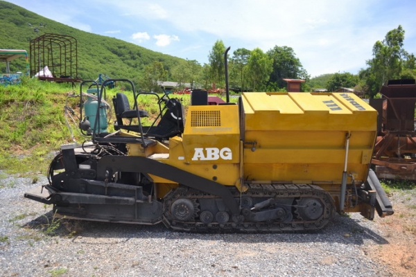 ขายรถปูยาง ABG TITAN 111