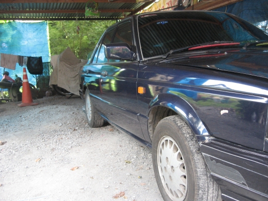 ขายครับNISSAN SENTRA 1500  หัวฉีด กระจกไฟฟ้าติดLPGพร้อมใช้