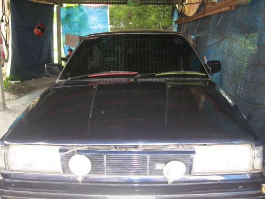 ขายครับNISSAN SENTRA 1500  หัวฉีด กระจกไฟฟ้าติดLPGพร้อมใช้