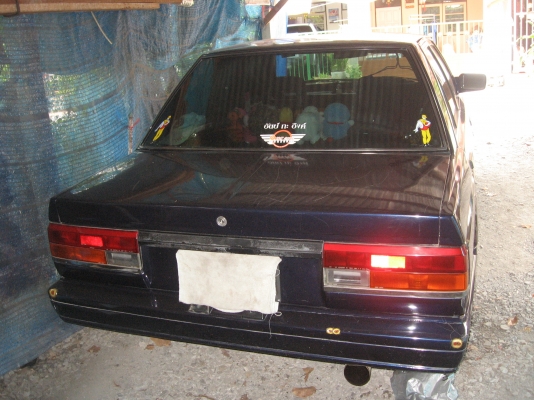 ขายครับNISSAN SENTRA 1500  หัวฉีด กระจกไฟฟ้าติดLPGพร้อมใช้