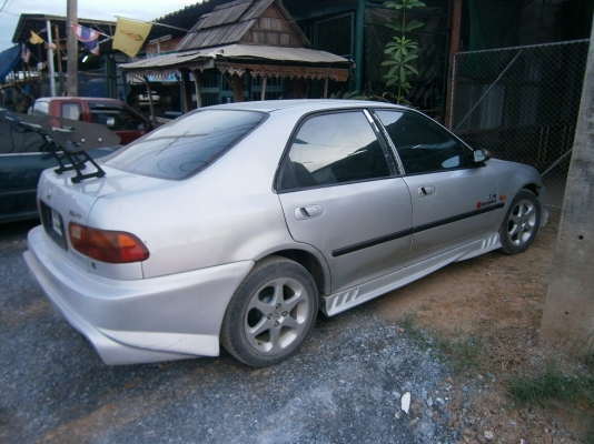 ซีวิค เครื่องหัวฉีด D15B ติดแก๊ส ชุดแต่งรอบคัน ขายถูกๆ