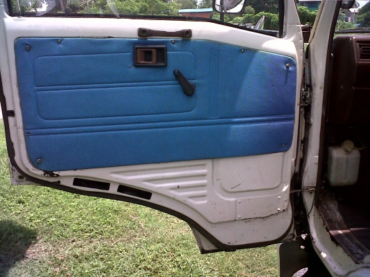 ขาย6ล้อ HINO KM 779 สภาพสวย ยาว 5.5 เมตร พวงมาลัยเพาเวอร์