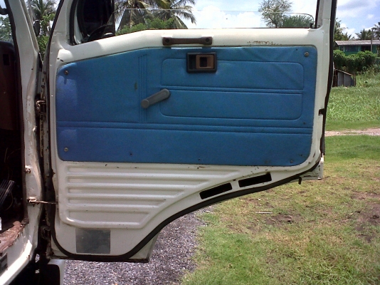 ขาย6ล้อ HINO KM 779 สภาพสวย ยาว 5.5 เมตร พวงมาลัยเพาเวอร์