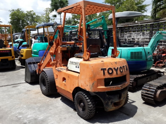 ขาย รถตัก TOYOTA  รุ่น 2SD10 มือสองญี่ปุ่น