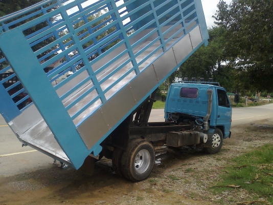 ขายรถบรรทุก6ล้อดั้มเกษตรเอกสารพร้อมโอน