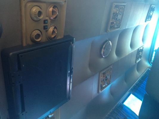 ขายรถตู้ Toyota Hiace หัวจรวด