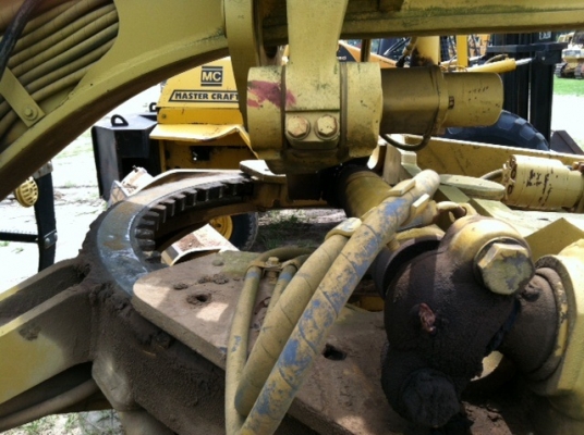 ขายรถเกรด 140G ยี่ห้อ Caterpillar S/N:  72V14xxx สภาพสวย นำเข้าจากอเมริกา ราคาพิเศษสุด