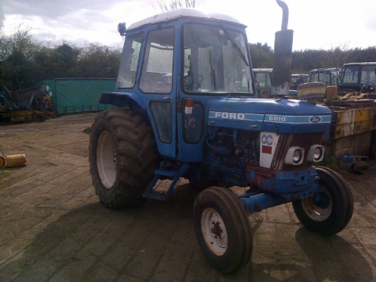 รถลงแล้ววันนี้ 10 ส.ค. 56 ฟอร์ด 6610 เกียร์มือ มีห้องเก๋ง