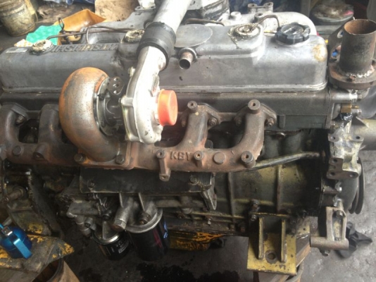 ขายเครื่อง MITSUBISHI 6D31สภาพสวยพร้อมใช้ เครื่องฟิตใหม่หมด ติดต่อได้ที่คุณอ๊อฟ พิจิตร 086-737-9991