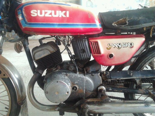 ขาย SUZUKI GT ( SANSHIRO ) 125 เครื่อง SUZUKI K 125 แจ้งลงเล่มแล้วเรียบร้อย มีทะเบียน พร้อมชุดโอน เลขโครง เลขเครื่องตรง เอกสาร ครบ ครับ