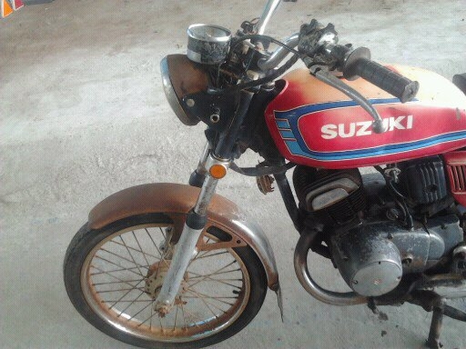 ขาย SUZUKI GT ( SANSHIRO ) 125 เครื่อง SUZUKI K 125 แจ้งลงเล่มแล้วเรียบร้อย มีทะเบียน พร้อมชุดโอน เลขโครง เลขเครื่องตรง เอกสาร ครบ ครับ