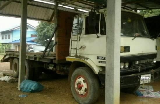 MITSUBISHI FUSO FN215 - 180 HP 6D15 รถหางปลาสิบล้อเพลาเดียว ใช้ลากรถแบ็คโฮร PC-200 ได้เลยครับไม่มีปัญหา เครื่องแรงดีไม่มีเยิ้ม หัวเก๋งไฟตากลมเดิมๆสภาพดีไม่มีผุ ภายในคอนโซลสวยครบ พวงมาลัยเพาเวอร์ ช่วงล่างคัชซีไม่มีบวม ยางสภาพดี 10 เส้นประมาณ 70\% พร้อมใช้งา