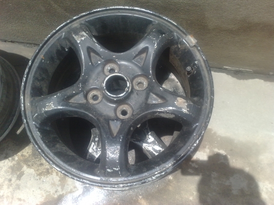 ล้อ อัลติส ตัวแรก