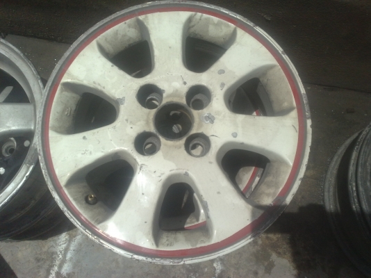 ล้อ อัลติส ตัวแรก