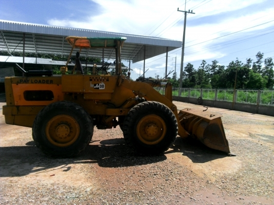 ขายรถตัก JH 30B เก่านอก KOMATSU ขายรถตัก JH 30B เก่านอก KOMATSU