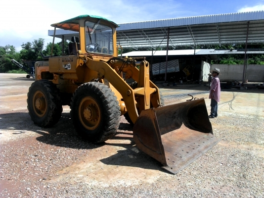 ขายรถตัก JH 30B เก่านอก KOMATSU ขายรถตัก JH 30B เก่านอก KOMATSU