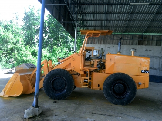 ขายรถตัก KOMATSU W-70 เอวอ่อน สวย สภาพพร้อมใช้งาน