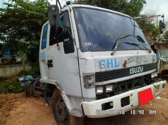 อีซูซุ rockkyเครื่อง 175 มี 2 คัน