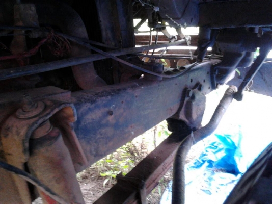 ขาย 6ล้อใหญ่คัสซีใหญ่ๆ8นิ้วเต็ม ช่วงล่างตู้มๆ ISUZU JCR420 เครื่อง6BD1 165HP อึด ทน ไม่จุกจิก ช่วงล่างใหญ่เฟืองท้ายFUSO  คัสซีสวยไม่ผุไม่ดาม มีบวมซับในนิดหน่อยช่วงปลายบริเวณช่วงล้อหลัง มีร้าว2นิ้วตรงกลางตัวด้านซ้าย คัสซีปลายใหญ่ไม่เรียว มีสโลวกลาง กระบะคอ