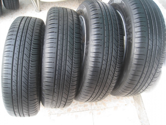 ขายล้อแม็ก Honda city ป้ายแดง 15"x5.5" et45 4รู100 + ยางปี 1113 สนใจติดต่อ เล็กคลองสาม (081-3747940)