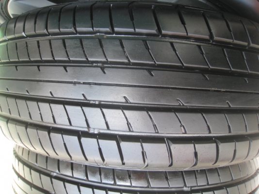 ขายล้อแม็ก Mazda2 15"x6" et45 4รู100 + ยางปี 4312สนใจติดต่อเล็กคลองสามครับ (081-3747940)