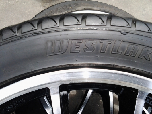 ขายแม็กซ์ LENSO  4รู100/114  พร้อมยางขอบ17 นิ้ว 205/45/17 ปี2411 สภาพสวย 1 ชุด