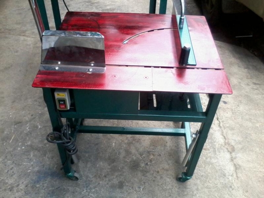 ขายแท่นตัดอลูมิเนียม (รุ่นไมค์ ภิรมพร ยาใจคนจน) 10 นิ้วพร้อมมอเตอร์ 1 HP (ของใหม่ครับใบตัดต้องซื้อเพิ่ม) จัดส่งได้ทั่วประเทศครับ