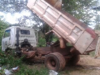 หกล้อ ดั้ม HINO117 แรง รุ่นKM777 ช่วงล้าง F รถใช้งานทุกวัน หกล้อ ดั้ม HINO117 แรง รุ่นKM777 ช่วงล้าง F รถใช้งานทุกวัน