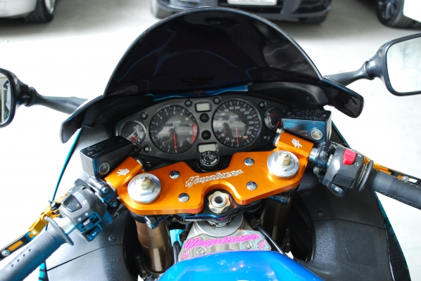 Hayabusa 1300 ปี 2000 spec Canada อินวอย+สรรพสามิต สีฟ้า สภาพ 90\% ชุดแต่ง Hayabusa แท้,ยางใหม่,ท่อคู่ Yoshimura(USA)แท้, ดิสเบรกหน้า - หลัง แท้ Hayabusa 1300 ปี 2000 spec Canada อินวอย+สรรพสามิต สีฟ้า สภาพ 90\% ชุดแต่ง Hayabusa แท้,ยางใหม่,ท่อคู่ Yoshimura(USA)แท้, ดิสเบรกหน้า - หลัง แท้