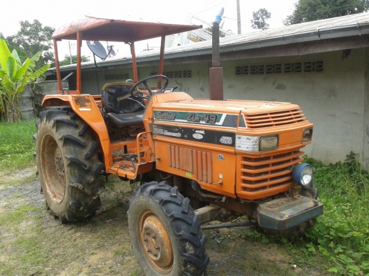 รถคูโบต้า  อุปกรณ์พร้อมใช้ รถบ้านเจ้าของขายเอง