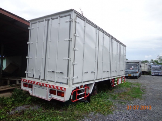 ตู้แห้ง 10 บาน  ใส่รถ10 ล้อ 1 เพลา ยาว 7.50 ม. ไม่มีเสากลาง สภาพสวยมาก พร้อมใช้