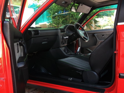 ขา่ย E30 Coupe ขา่ย E30 Coupe