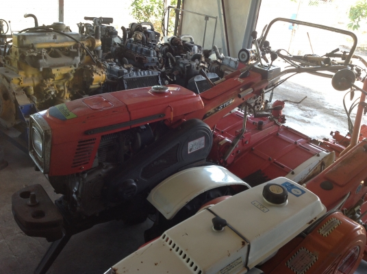 ขายรถไถพรวนดินแบบเดินตามเก่าญี่ปุ่น ยี่ห้อ Robin รุ่น ST 60 ขนาด 8.5 แรงม้า สภาพสวยมาก พร้อมใช้งาน