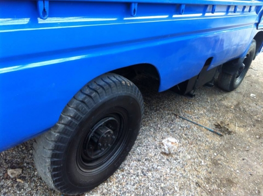 ขายรถ 4 ล้ออีซูซุ TL เครื่อง 85 แรง