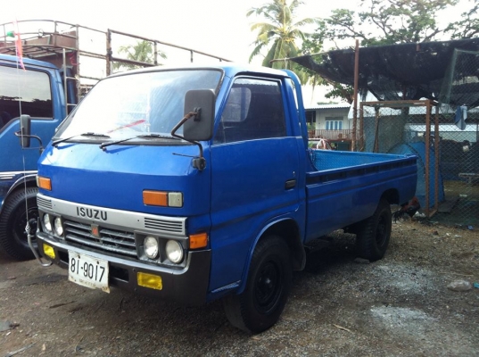 ขายรถ 4 ล้ออีซูซุ TL เครื่อง 85 แรง