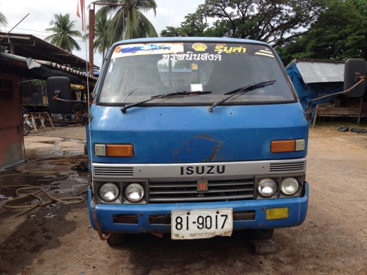 ขายรถ 4 ล้ออีซูซุ TL เครื่อง 85 แรง