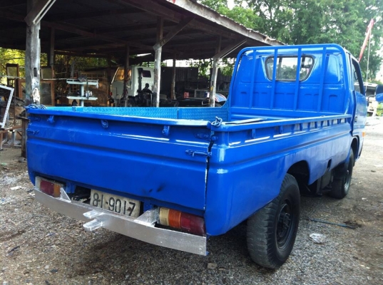ขายรถ 4 ล้ออีซูซุ TL เครื่อง 85 แรง